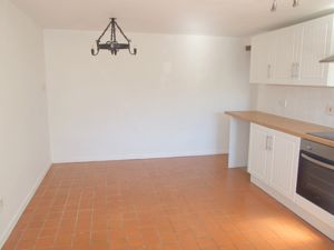 Photo 8- click for photo gallery